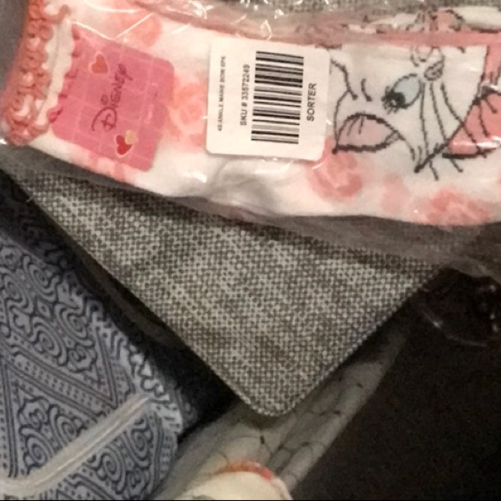 Disney Cream Short Sleeve Tee and Disney  socks. - Picture 9 of 12